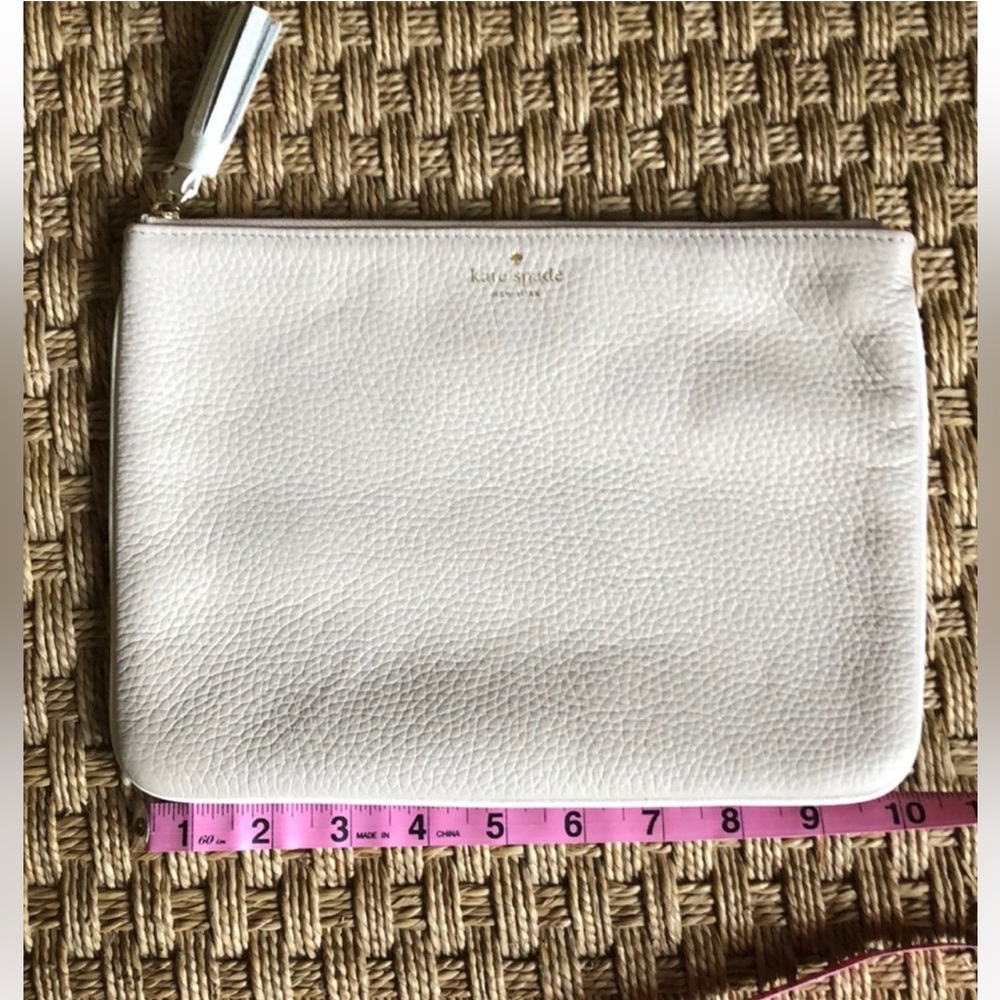Kate Spade Leather Wristlet Zip Clutch Pouch Ivory Pebble